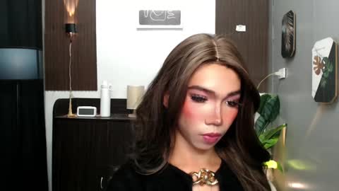 Snapshot of ravennax chatting on 22, 2, 2025 ravennaxx online show from 22, 2, 2025