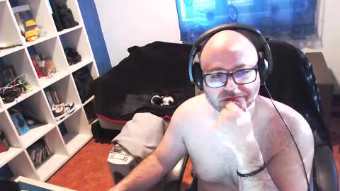 ravingr3d3 online show from 21, 2, 2025