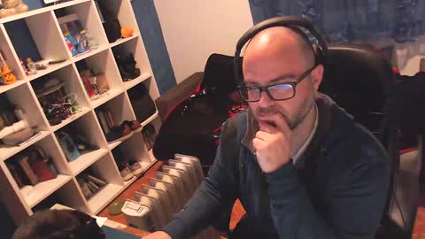 ravingr3d3 online show from 26, 2, 2025