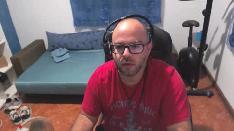 ravingr3d3 online show from 14, 9, 2025