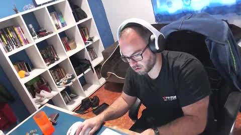 ravingr3d3 online show from 14, 11, 2025