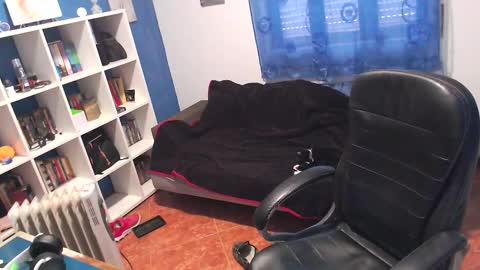 Snapshot of ravingr3d3 chatting on 5, 12, 2025 ravingr3d3 online show from 5, 12, 2025