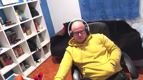 Snapshot of ravingr3d3 chatting on 16, 12, 2025 ravingr3d3 online show from 16, 12, 2025