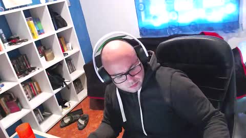 Snapshot of ravingr3d3 chatting on 17, 12, 2025 ravingr3d3 online show from 17, 12, 2025