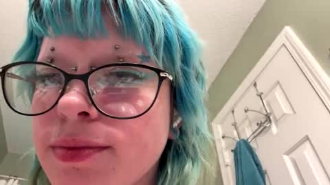 Ravynn 3 online show from 10, 9, 2025