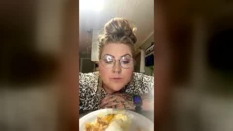 Snapshot of raw_attraction chatting on 27, 7, 2026 raw_attraction online show from 27, 7, 2026
