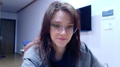 Snapshot of ray_lol chatting on 8, 1, 2026 Ray-Ray online show from 8, 1, 2026