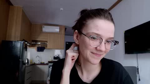 Snapshot of ray_lol chatting on 5, 2, 2026 Ray-Ray online show from 5, 2, 2026