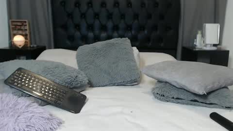 Snapshot of ray_weed chatting on 4, 2, 2025 Ray online show from 4, 2, 2025