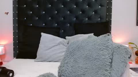 Snapshot of ray_weed chatting on 25, 2, 2025 Ray online show from 25, 2, 2025