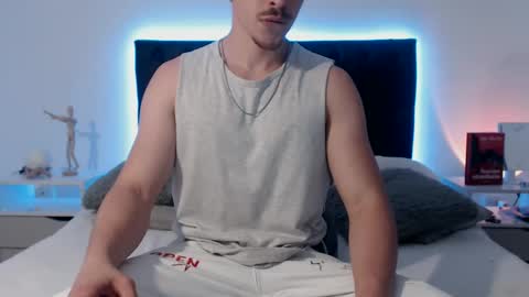 Snapshot of ray_weed chatting on 9, 9, 2025 Ray online show from 9, 9, 2025