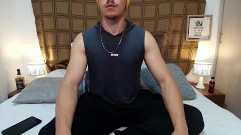 Snapshot of ray_weed chatting on 27, 9, 2025 Ray online show from 27, 9, 2025