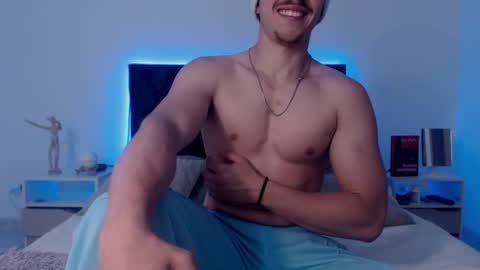 Snapshot of ray_weed chatting on 2, 10, 2025 Ray online show from 2, 10, 2025