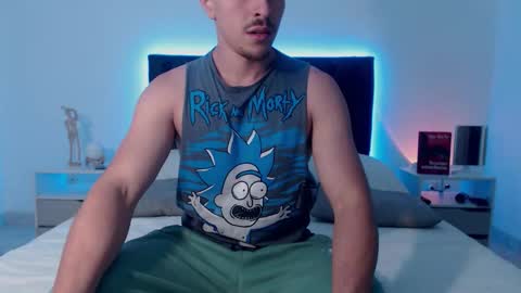 Snapshot of ray_weed chatting on 15, 11, 2025 Ray online show from 15, 11, 2025