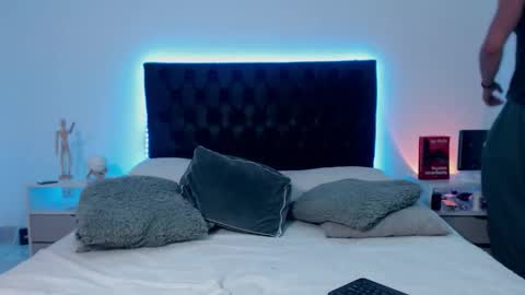 Snapshot of ray_weed chatting on 30, 11, 2025 Ray online show from 30, 11, 2025