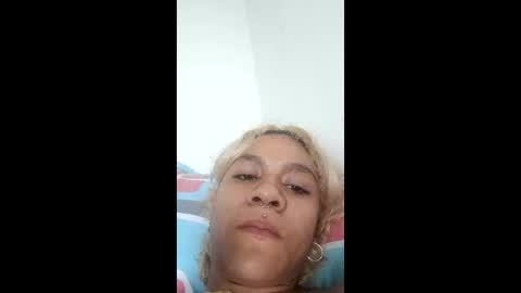 Snapshot of raycatt chatting on 25, 12, 2024 Ray online show from 25, 12, 2024