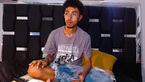 Snapshot of raydevil_ chatting on 9, 12, 2024 Rayn online show from 9, 12, 2024