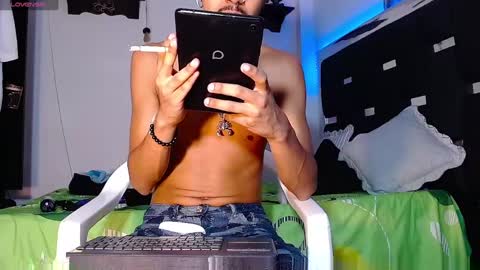 Snapshot of raydevil_ chatting on 11, 1, 2025 Rayn online show from 11, 1, 2025