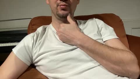 Snapshot of rayos789 chatting on 5, 3, 2026 rayos789 online show from 5, 3, 2026