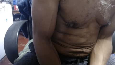 Snapshot of raysmith77777777 chatting on 14, 12, 2024 Ray online show from 14, 12, 2024