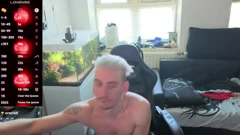 Rayzel online show from 28, 4, 2026