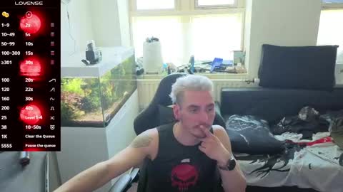 Rayzel online show from 30, 4, 2026