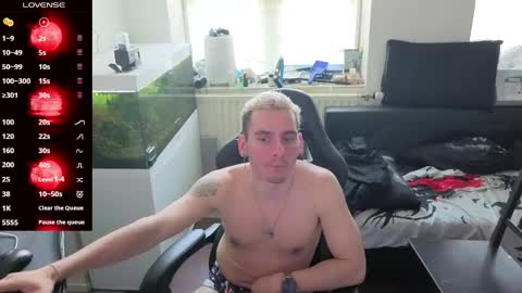 Rayzel White online show from 9, 5, 2026
