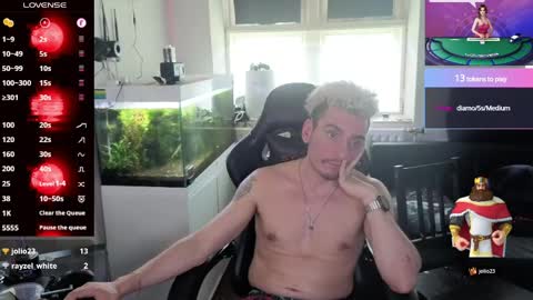 Rayzel White online show from 8, 6, 2026