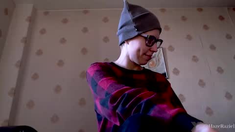  Yrriel Strife Candy-Demon Caveboy mr. Cringe   online show from 19, 9, 2025