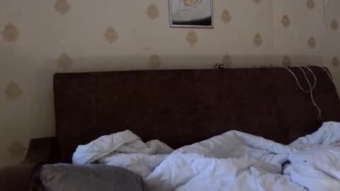  Yrriel Strife Candy-Demon Caveboy mr. Cringe   online show from 2, 10, 2025