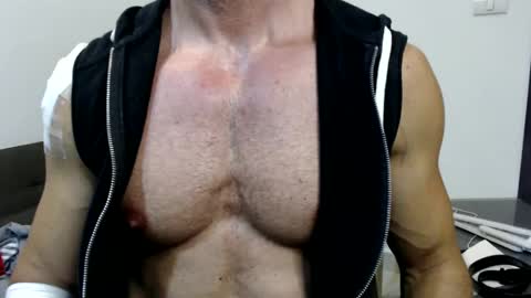 razorramon13 online show from 28, 1, 2025