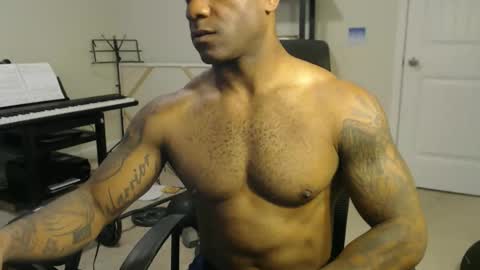 Snapshot of realreyblack chatting on 12, 10, 2025 Rey online show from 12, 10, 2025