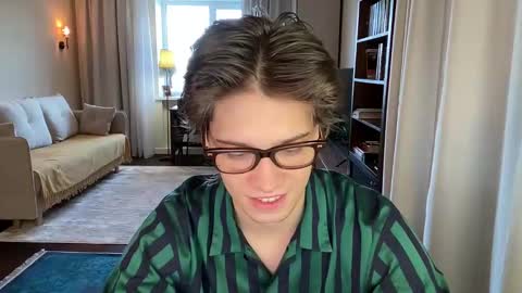 Snapshot of realsupermichael chatting on 5, 1, 2025 AliceEve online show from 5, 1, 2025