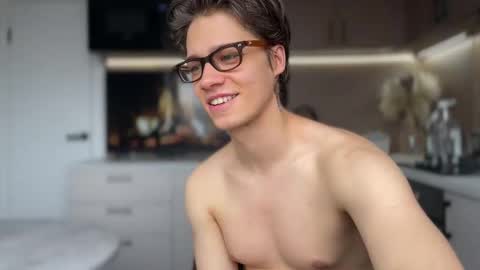 Snapshot of realsupermichael chatting on 2, 3, 2025 AliceEve online show from 2, 3, 2025