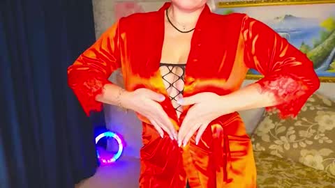 Im a little sick. Ill be back soon. online show from 5, 11, 2025