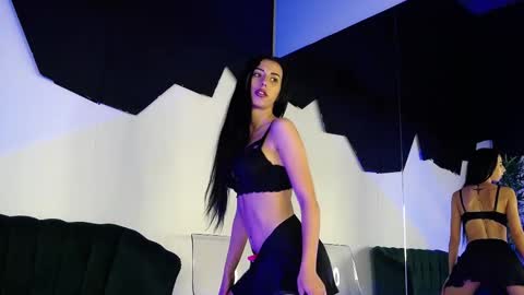 Snapshot of rebbeccaray chatting on 27, 11, 2025 rebbeccaray online show from 27, 11, 2025