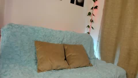 Rebeca Marchetti online show from 11, 4, 2026