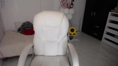 REBECA online show from 31, 1, 2025