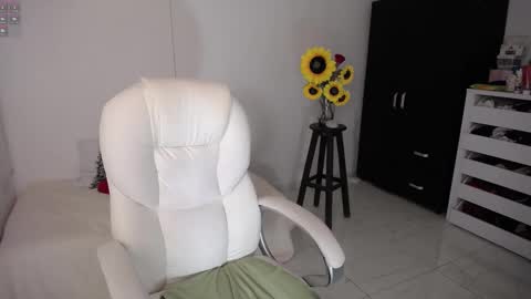 REBECA online show from 9, 3, 2025