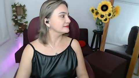 REBECA online show from 5, 7, 2026