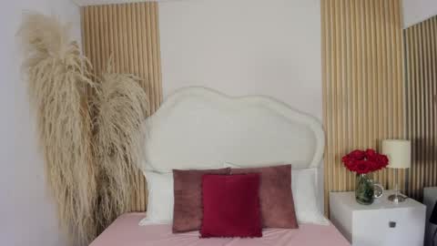 rebeca_taylor_ online show from 5, 4, 2026