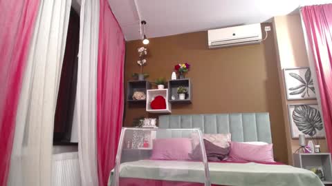 rebecablackx online show from 19, 12, 2024