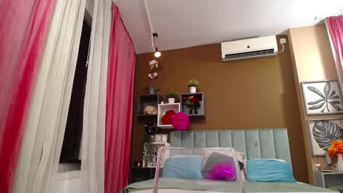 rebecablackx online show from 18, 2, 2025