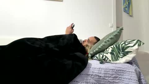 Snapshot of rebecaecalebe chatting on 15, 1, 2026 rebecaecalebe online show from 15, 1, 2026