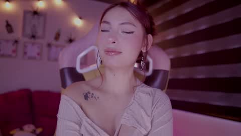 Snapshot of rebecah_1 chatting on 24, 10, 2025 Rebeca online show from 24, 10, 2025