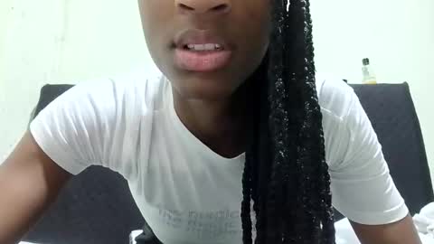 Snapshot of rebecca23278 chatting on 27, 5, 2026 Tu mami Rebecca online show from 27, 5, 2026