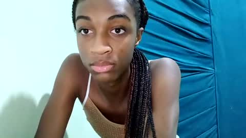 Snapshot of rebecca23278 chatting on 16, 6, 2026 Tu mami Rebecca online show from 16, 6, 2026