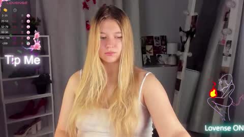 rebecca_____ online show from 16, 9, 2025