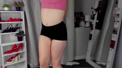 rebecca_____ online show from 7, 10, 2025