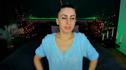 rebecca_diamonds online show from 3, 2, 2026